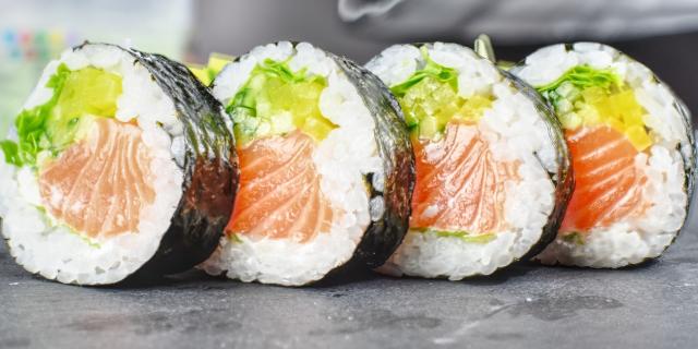 sushi-4774864-1280.jpg